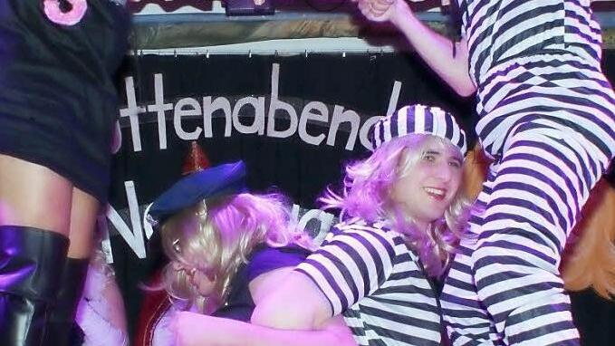Die "Polizistinnen" des Musikvereins hatten als "Cobra 6" viel Erfolg.
