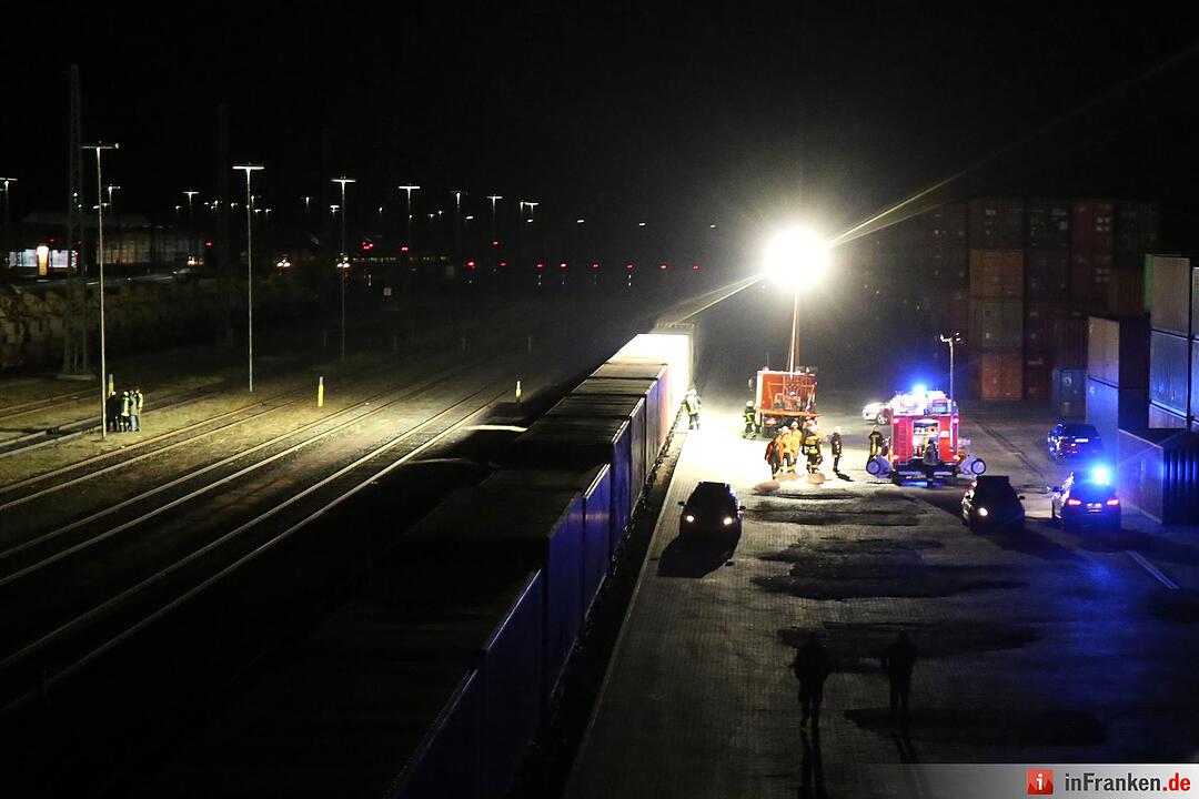21-Jähriger bekommt Stromschlag und geht in Flammen auf