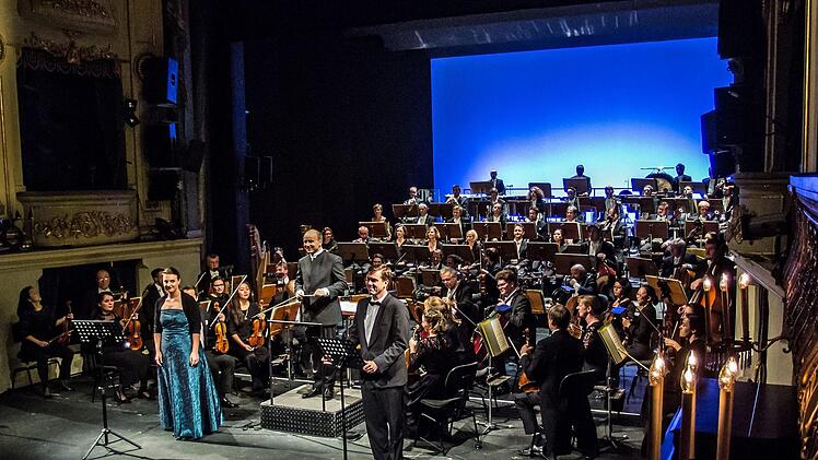 Impressionen vom 3. Sinfoniekonzert des Landestheaters Coburg unter der Leitung von Generalmusikdirektor Roland KluttigFoto: Jochen Berger