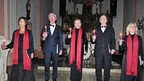 Das Gesangsensemble "Vocalisto" mit (von links) Ulrike Hahn, Ulrich Förster, Barbara und Hubertus Baumann und Marion Schmid. Mit lang anhaltendem Applaus wurden sie am Schluss gefeiert. Foto: Reißaus