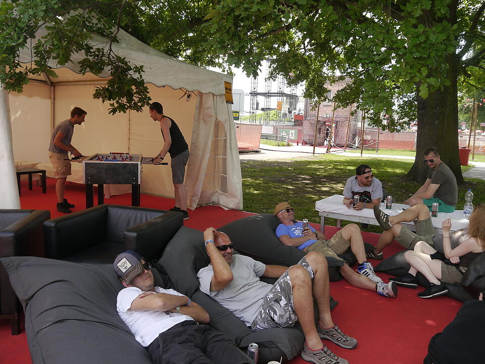 Zweiter Tag bei Rock im Park: Was geht auf dem Zeltplatz ab?