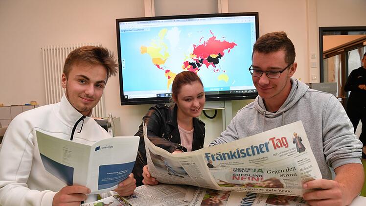 Patrick, Fabienne und Felix (von links): "Freie Meinung zu haben ist so wichtig, wie die auch sagen zu dürfen." Foto: Ronald Rinklef
