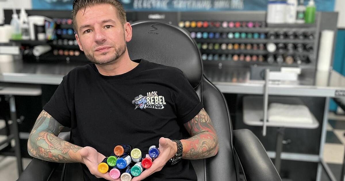 Neue Eu Richtlinie Zu Tattoo Farben Tatowierer Wutend Bald Keine Farb Tattoos Mehr