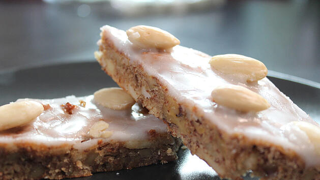 elisenlebkuchen-vom-blech.jpg