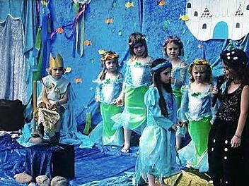 Die Kinder bei ihrer Vorf&uuml;hrung Foto: privat