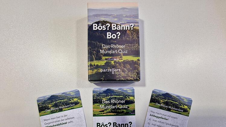"Bôs? Bann? Bo?": Das Rhöner Mundart-Quiz besteht aus Karten in einer handlichen Box. Foto: Marion Eckert