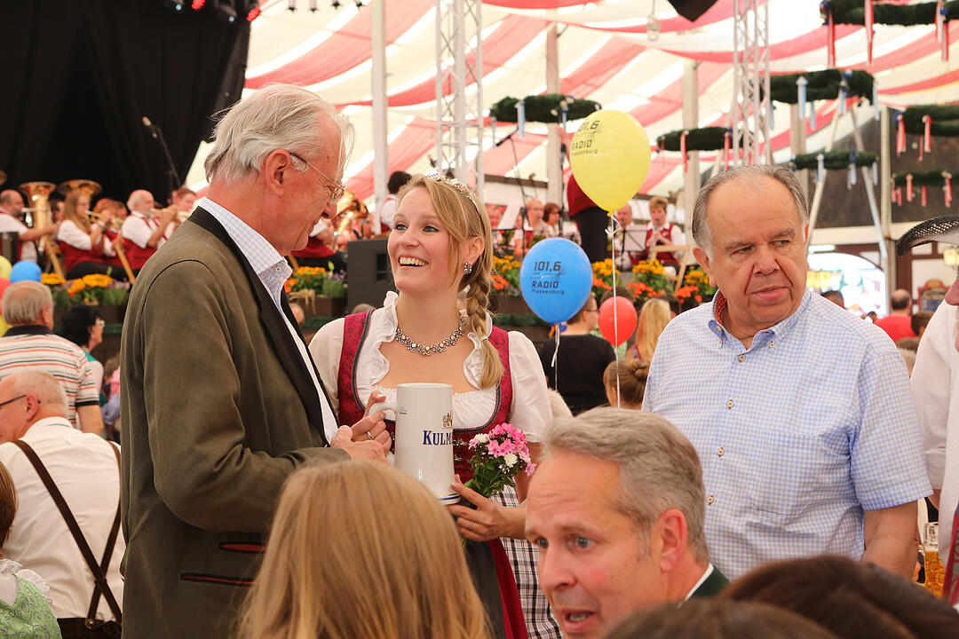 Eröffnung der Kulmbacher Bierwoche mit Büttnertanz und Bieranstich; Foto: Barbara Herbst
