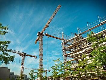 1200 Euro Baukindergeld und endlich eine verschärfte Mietpreisbremse  sollen den Wohnraummarkt entlasten. Experten glauben nicht, dass das viel hilft.  Symbolfoto: pixabay.com/MichaelGaida