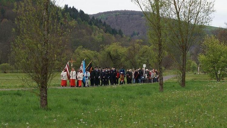 Unter dem biblischen Satz "Sucht der Stadt Bestes" fand die diesjährige St. Georgs-Prozession in Bad Brückenau zu Ehren des Schutzheiligen statt. Foto: Marion Eckert
