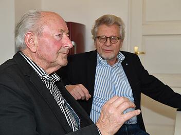 Künftig zählt die CSU-Fraktion im Stadtrat wieder 13 Sitze: Pankraz Deuber und Helmut Müller im Redaktionsgespräch.  Ronald Rinklef