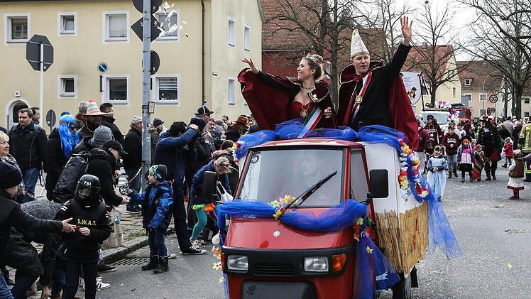 Faschingsumzug in der Bamberger Gartenstadt Foto: Barbara Herbst