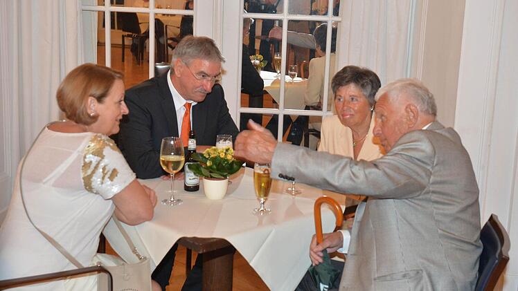 Redaktionsleiter Paul Ziegler im Gespräch. Foto: Rinklef