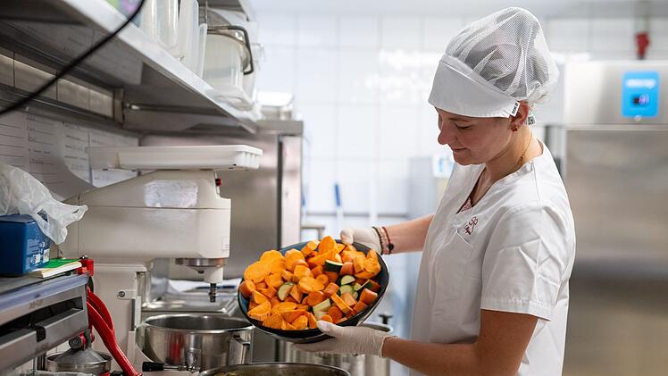 Eiscaf&eacute; Rigoni stellt Hundeeis her
