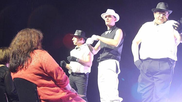 Stefan Ennen, Thorsten Wallsteiner und Bernd Jungkunz (von links) traten beim Fasching zusammen als "Das Chaos" auf. Jetzt ist die Gemeinsamkeit dahin: Ennen hat den Vorstandsposten niedergelegt, und Wallsteiner muss als zweiter Vorsitzender den Verein abwickeln. Foto: Sonja Adam