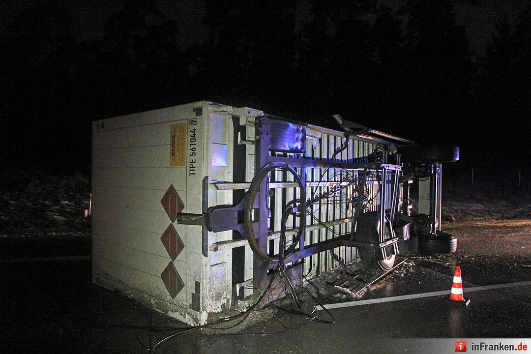 Tödliche Lasterunfall in Unterfranken: Lkw-Fahrer stirbt auf der A71