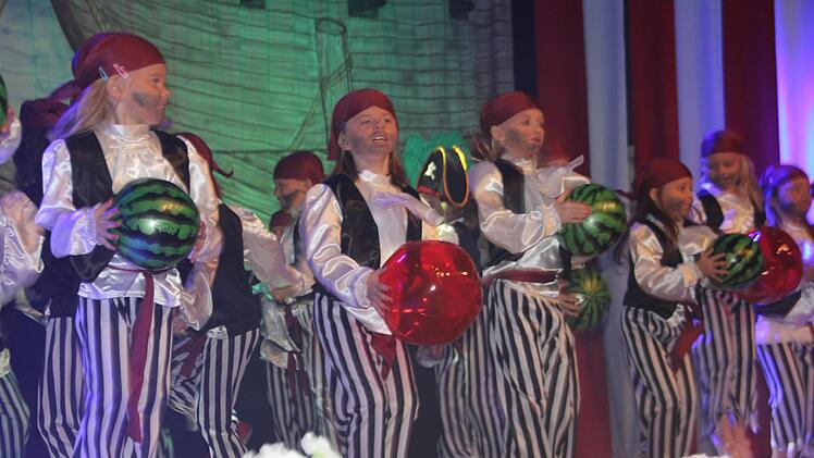Die Kleine Garde trat als Piraten auf. Foto: Veronika Schadeck