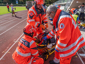 Amoklage als Übung: 350 Einsatzkräfte proben Ernstfall in Bamberger Fußballstadion