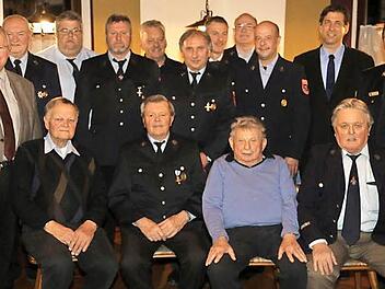 Die Geehrten und Verantwortlichen der FFW Kunreuth Foto: Franz Galster