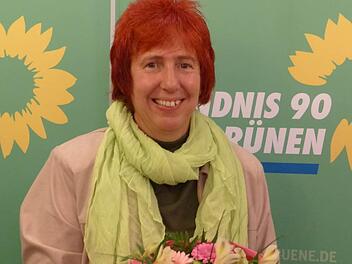 Einstimmig wurde Rita Stäblein aus Eltmann zur Landratskandidatin der Grünen gekürt. Damit bewirbt sie sich im Frühjahr 2014 bei der Kommunalwahl um die Nachfolge von Landrat Rudolf Handwerker. Foto: mw