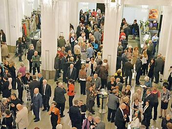 Jetzt wird es wieder ruhiger im Foyer des Regentenbaus: Der Kissinger Sommer ist am Sonntagabend zu Ende gegangen. Foto: Ronald Rinklef