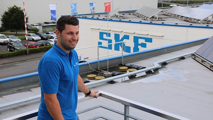 Für Ingenieur Jan Bischoff war die BS-plus-Klasse die Grundlage für seine Karriere bei SKF. Fotos: Ralf Ruppert