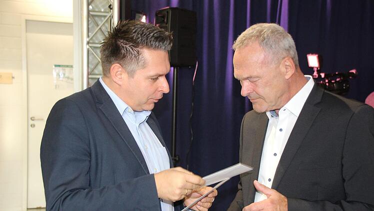 Empfang zum 60. Geburtstag von OB Frank Rebhan in Neustadt bei Coburg - hier der Jubilar mit dem SPD-Kreisvorsitzenden Carsten HölleinOliver Schmidt