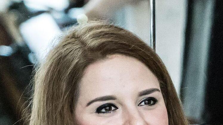 Amelie Elisabeth SCheer hat die musikalische Erzhluntg "Schwein gehabt!2 szenisch eingerichtet für die Aufführung im Spiegelsaal des Landestheaters Coburg.Foto: Jochen Berger