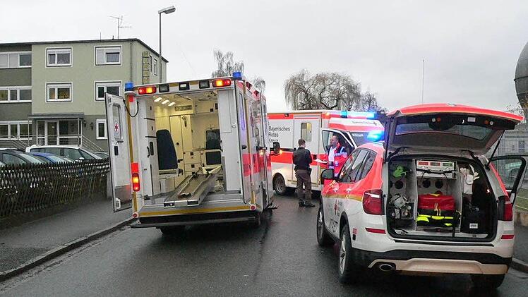 Notarzt und BRK am Unfallort. Foto: privat