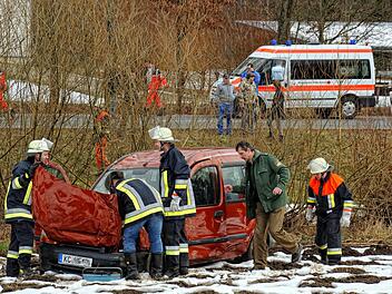 Die Fahrerin dieses Renault konnte der 53-Jährigen nur auf Kosten eines Unfalls ausweichen. Foto: Klaus Rössner