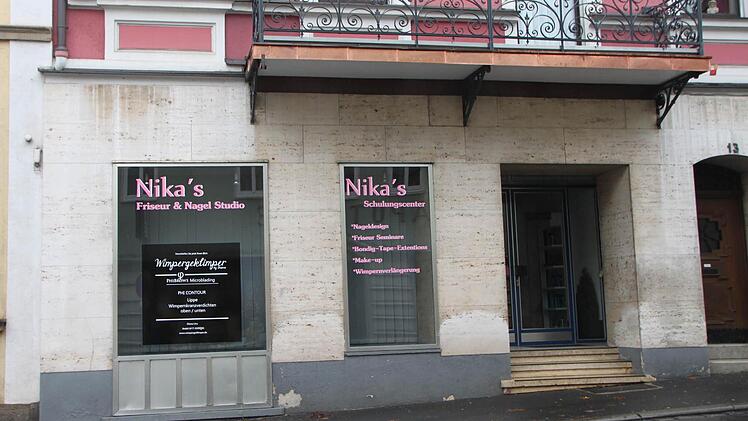 Kosmetik I: Nagelstudio in der Altstadt Foto: Ulrike Müller