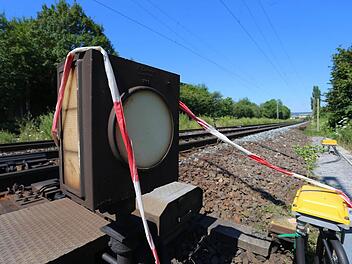 Nach der Axt-Attacke in einem Zug bei W&uuml;rzburg will die Bahn hunderte Sicherheitskr&auml;fte neu einstellen. Foto: Karl-Josef Hildenbrand/dpa