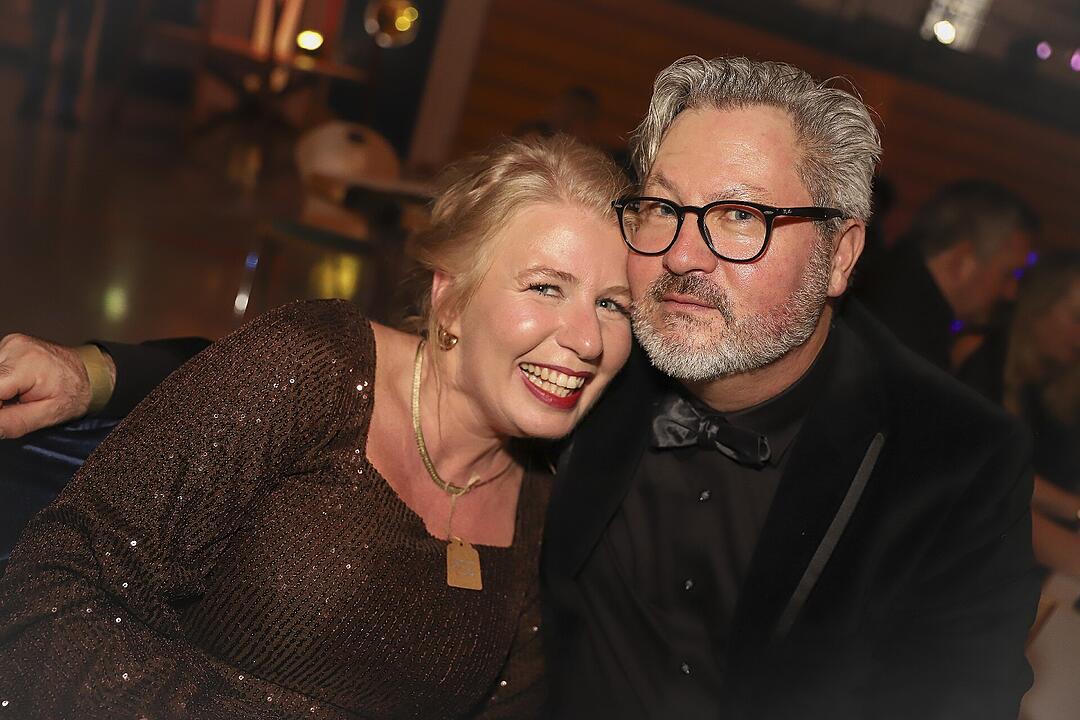 Es wurde in das Jahr 2025 gefeiert.