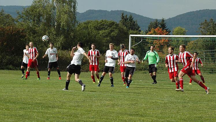 Fernschuss von Wildfleckens Alexander Schäfer.