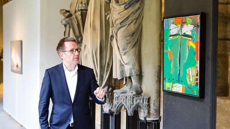 Kurator Markus Geißendörfer erläutert die Exponate der Sonderausstellung. Fotos: Matthias Hoch