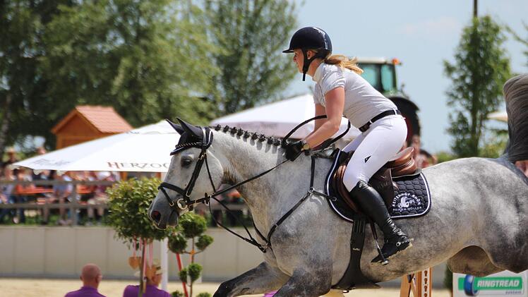 Impressionen vom Reitturnier in Detter. Foto: Sebastian Schmitt