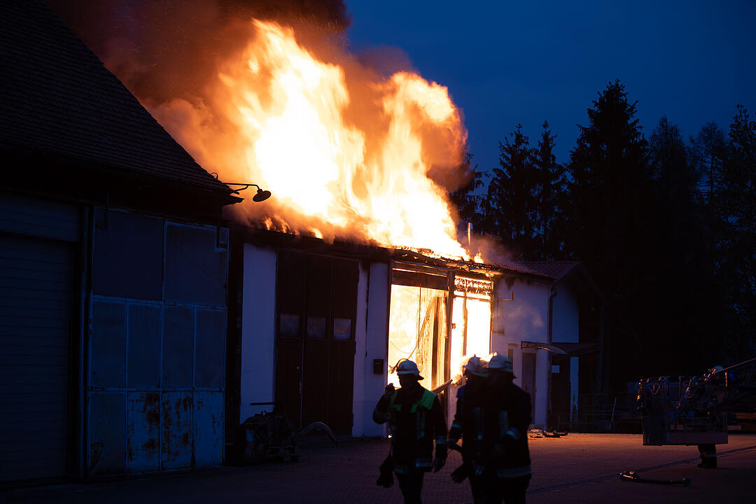 In Weißenburg hat ein Anbau an einer Werkstatt gebrannt