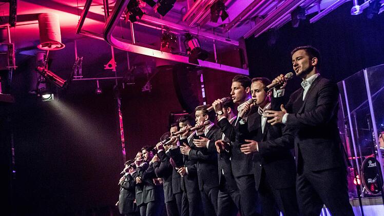Ernteten frenetischen Beifall: "The 12 Tenors" im Coburger Kongresshaus. Foto: Jochen Berger