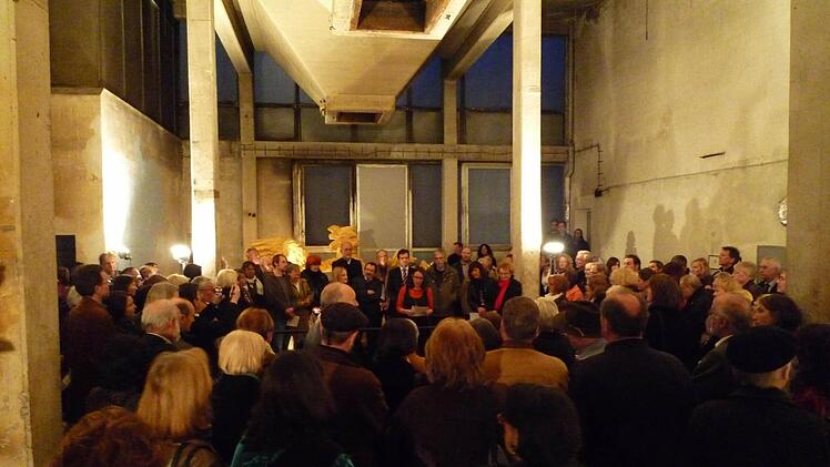 Eine Aufnahme von der Vernissage, zu der Ulla Reiter 2012 ins Kesselhaus einlud.  Foto: V.A. Katechakis