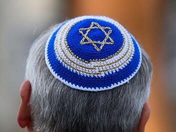 Mann mit Kippa