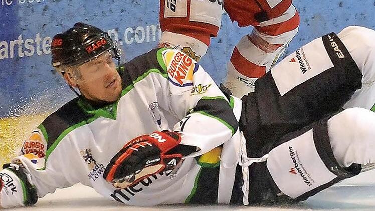 Jiri Ryzuk und die Höchstadt Alligators haben das Rückspiel in der Zwischenrunde der Eishockey-Bayernliga beim TEV Miesbach mit 3:5 verloren.  Foto: Picturedreams
