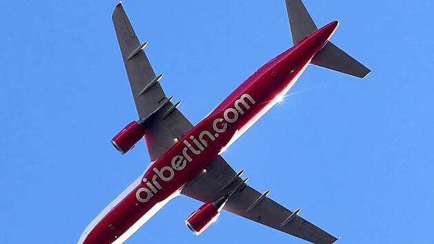 Nach Medienberichten plantAir Berlin den Technikstandort am D&uuml;rer-Airport in N&uuml;rnberg zu schlie&szlig;en. Foto: Ralf Hirschberger/dpa