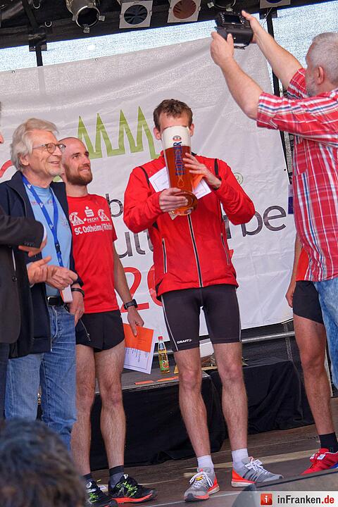 Weltkulturerbelauf 2017 in Bamberg: Der Zieleinlauf am Maxplatz