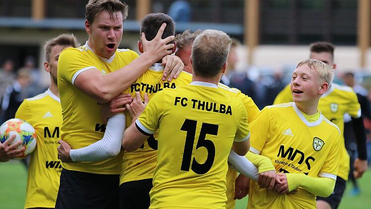 Nach der 2:9-Packung beim TSV Forst war das Unentschieden im Derby gegen den FC 06 Bad Kissingen wie ein gef&uuml;hlter Sieg f&uuml;r den FC Thulba, zumal der Ausgleich der Frankonen (unser Bild) erst kurz vor Spielende fiel. Foto: Sebastian Schmitt