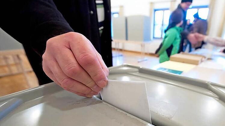 2558 Steinbacher sind am morgigen Sonntag dazu aufgerufen, über den künftigen Bürgermeister abzustimmen. Foto: Armin Weigel/dpa