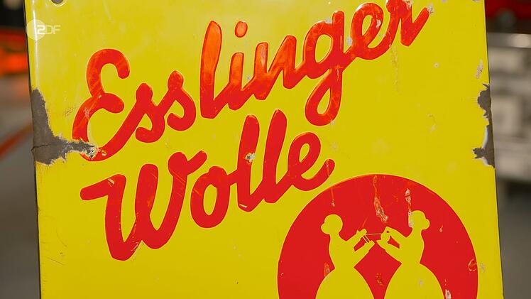 Das Emaille-Werbeschild von "Esslinger Wolle" aus den 1930er- bis 50er-Jahren wurde auf 80 bis 100 Euro gesch&auml;tzt.
