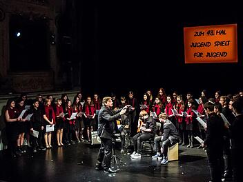Bei der Matinee "Jugend spielt für Jugend" war erstmals auch der Chor der Realschule Coburg I vertreten.Foto: Jochen Berger