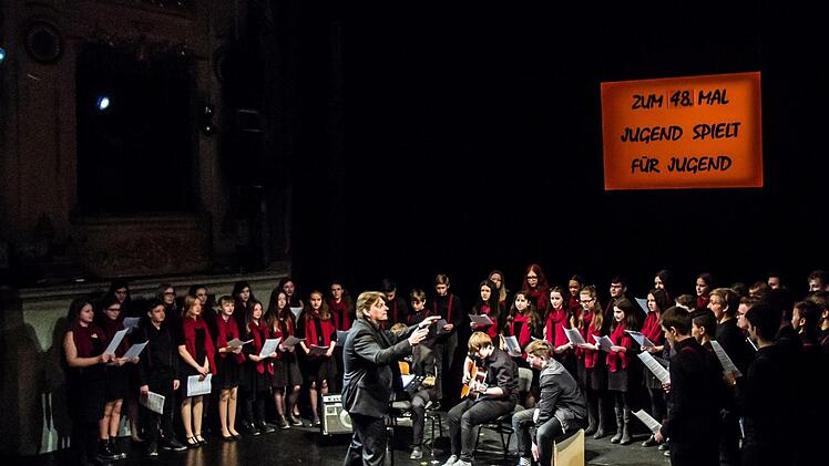 Bei der Matinee "Jugend spielt für Jugend" war erstmals auch der Chor der Realschule Coburg I vertreten.Foto: Jochen Berger