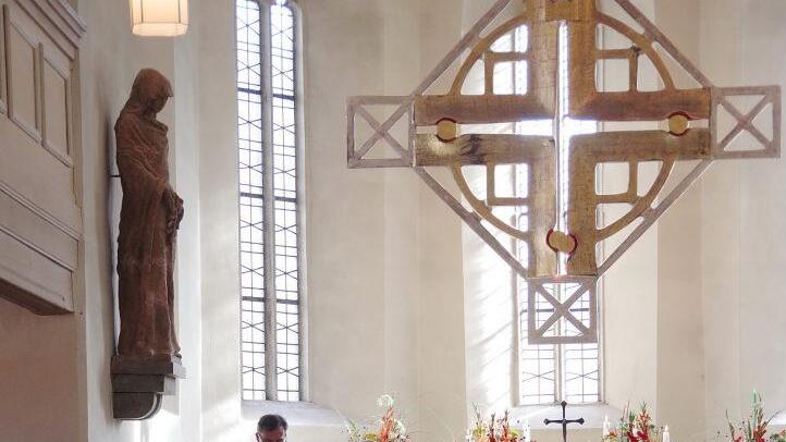 Das Dekans-Ehepaar Ulrike Schorn und Markus Müller in der Kronacher ChristuskircheHeike Schülein