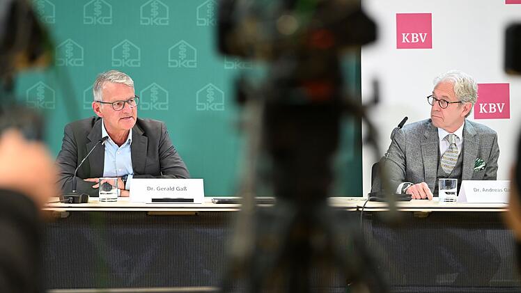 Pressekonferenz zur Stabilisierung der GKV-Finanzen