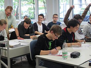 Wie wird die Schullandschaft im Landkreis Kulmbach angesichts rückläufiger Schülerzahlen in sechs Jahren aussehen? Wird es dann noch sieben Mittelschulstandorte geben? Darüber diskutierte am Donnerstag der Schul- und Sozialausschuss des Kreistags. Foto: Archiv